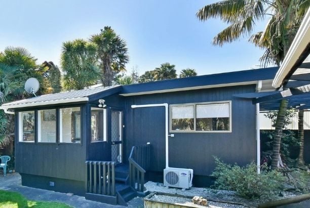 58 Hill Road, Hillpark, Auckland - Carousel 1