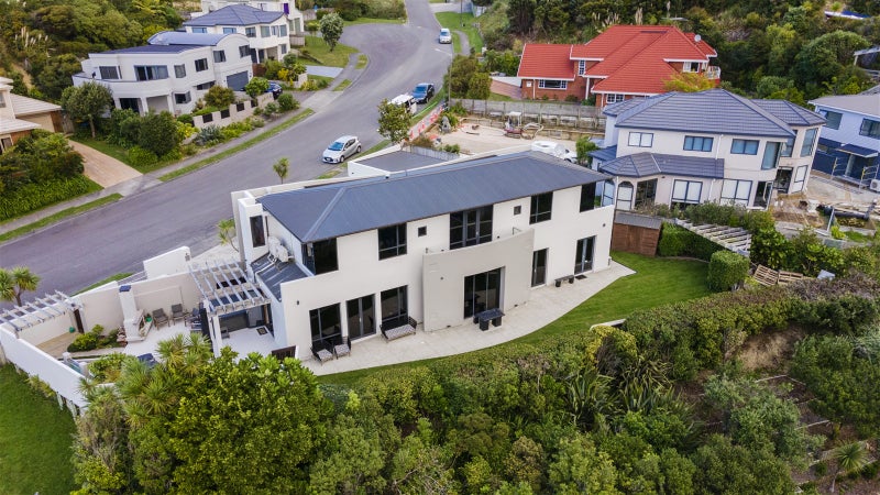 140 Eskdale Road, Papakowhai, Porirua - Carousel 1