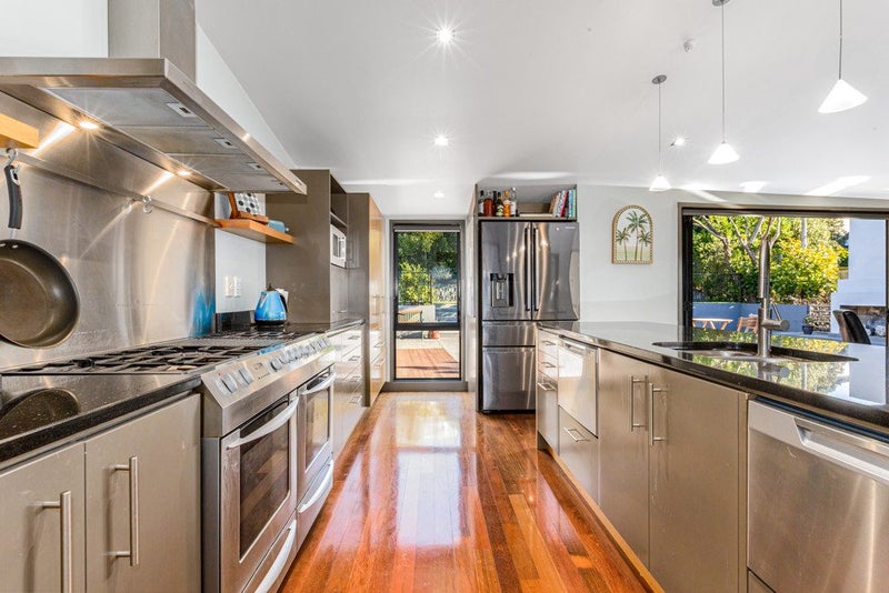 3 Young Nicks Lane, Whitby, Porirua - Carousel 2