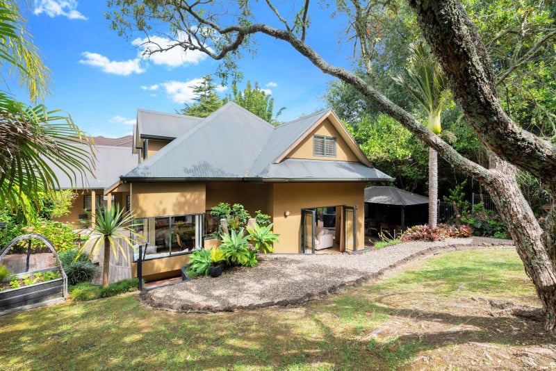 2/37 Wolsley Avenue, Milford, Auckland - Carousel 1