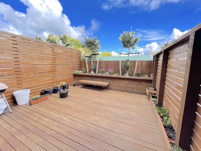10/15 Chivalry Road, Glenfield, Auckland - Carousel 10