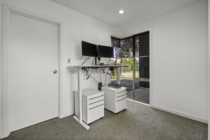 9 Ravenscourt Place, Huntington, Hamilton - Carousel 14