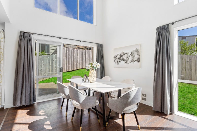 561B Glenfield Road, Glenfield, Auckland - Carousel 2