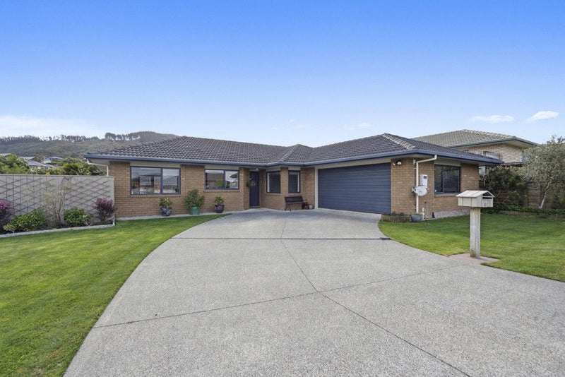 61 Percy Kinsman Crescent, Riverstone Terraces, Upper Hutt - Carousel 1