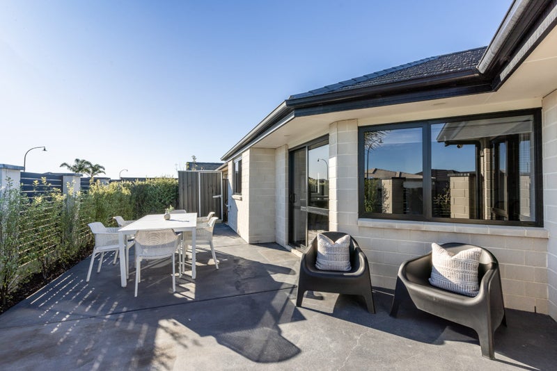 1 Drake Crescent, Awatoto, Napier - Carousel 2