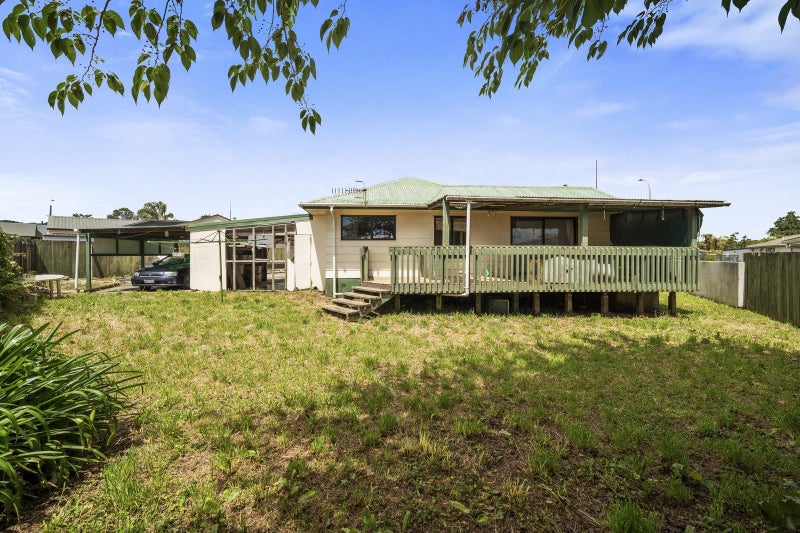 3 Judith Place, Owhata, Rotorua - Carousel 1