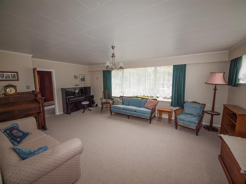 2 Old Coach Road, Johnsonville, Wellington - Carousel 2