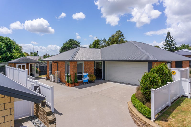 14 Lennie Lane, Kihikihi, Te Awamutu - Carousel 1