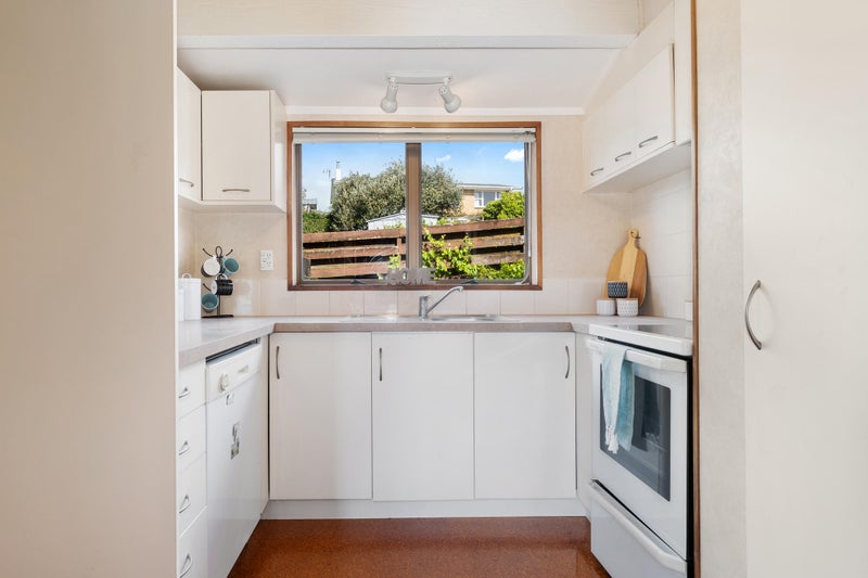 23 Pamela Place, Otumoetai, Tauranga - Carousel 1