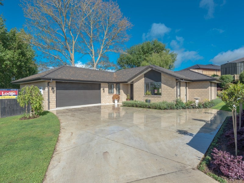 12 Rengarenga Close, Baverstock, Hamilton - Carousel 2