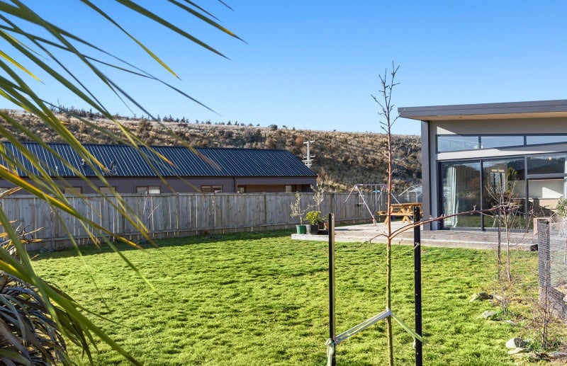 3 Cooper Crescent, Luggate, Wānaka - Carousel 17