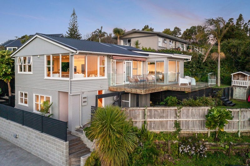 1/106 Island Bay Road, Beach Haven, Auckland - Carousel 2