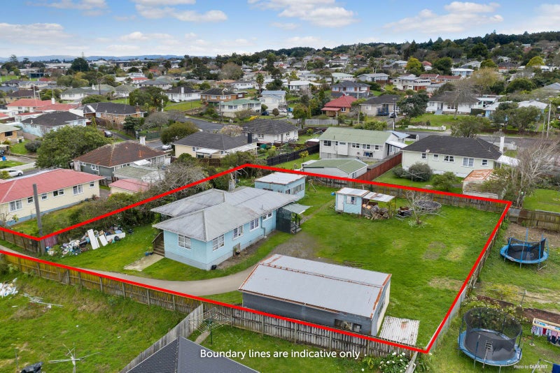 9 Browning Street, Manurewa East, Auckland - Carousel 1