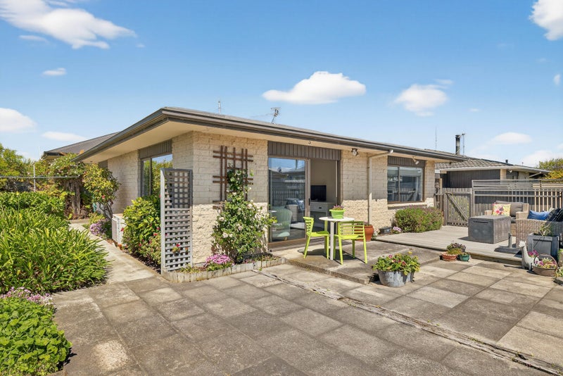 2/283 Pine Avenue, South New Brighton, Christchurch - Carousel 1