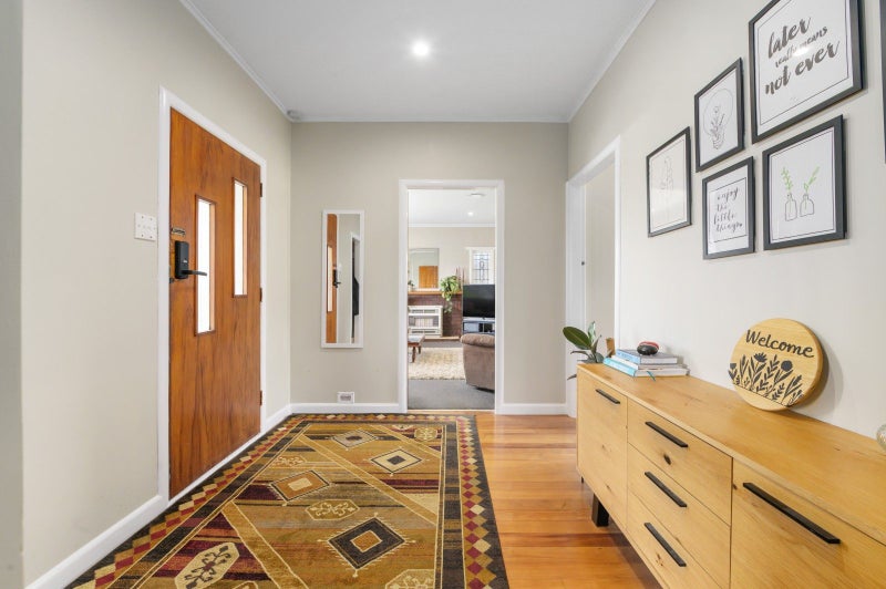 14 Charles Crescent, Beerescourt, Hamilton - Carousel 2