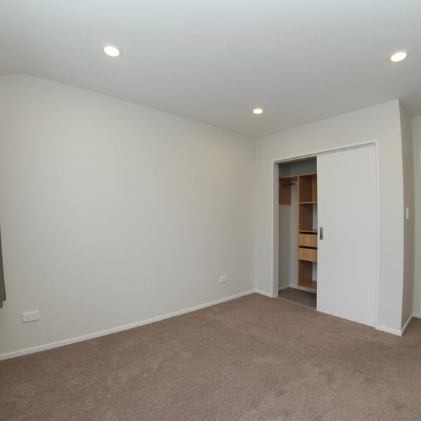 50B Botany Road, Botany Downs, Auckland - Carousel 17