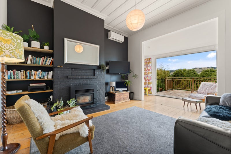 20 Manuka Street, Ravensbourne, Dunedin - Carousel 1