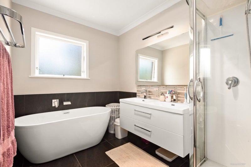 19 Hartley Terrace, Massey, Auckland - Carousel 12