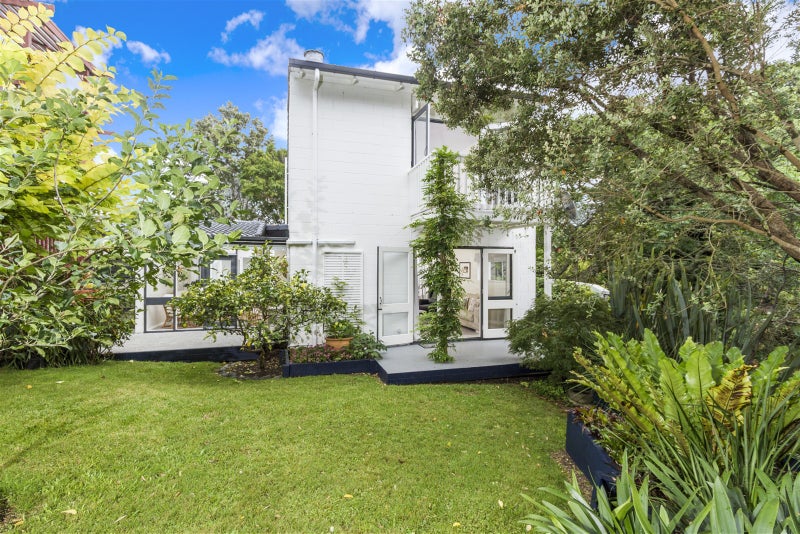 2/21 Brook Street, Milford, Auckland - Carousel 2