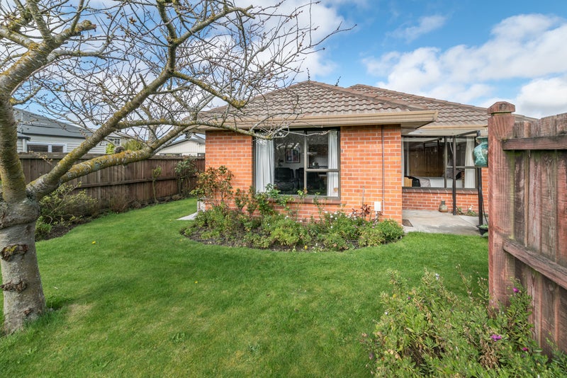 1/17 Vagues Road, Northcote, Christchurch - Carousel 11