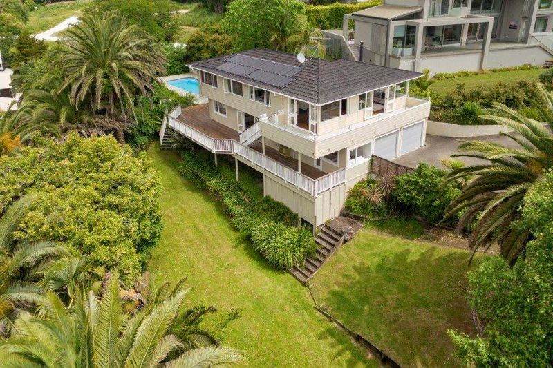 38A Codrington Crescent, Mission Bay, Auckland - Carousel 1