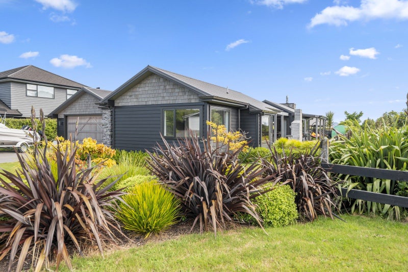 11 Okaia Drive, Taupo - Carousel 1