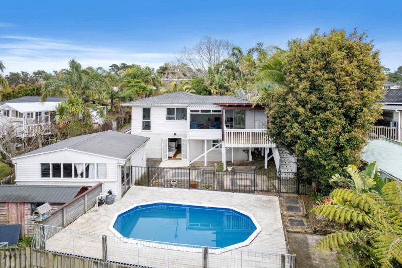 35 Pipitea Place, Massey, Auckland - Carousel 2