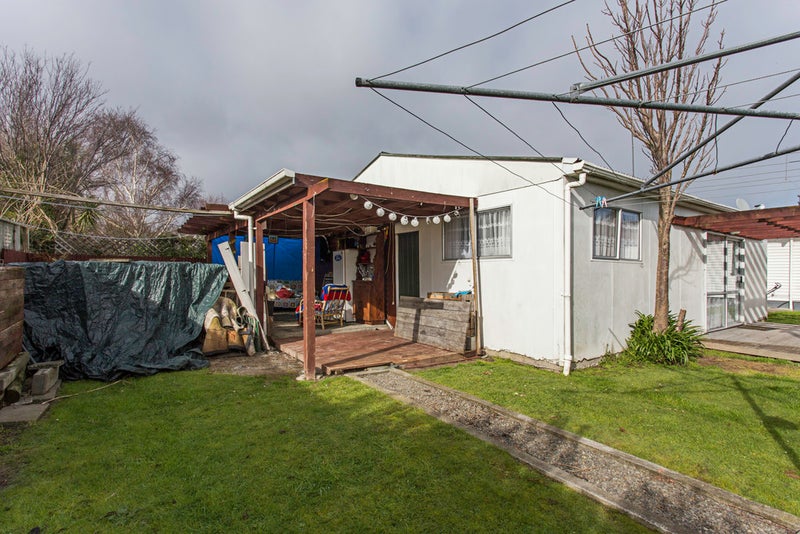 11 Aspiring Avenue, Milson, Palmerston North - Carousel 16