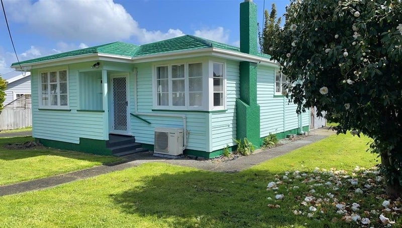 42 George Street, Hikurangi, Hikurangi - Carousel 1