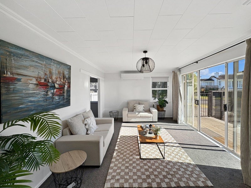 10 Fuchsia Avenue, Pukete, Hamilton - Carousel 2