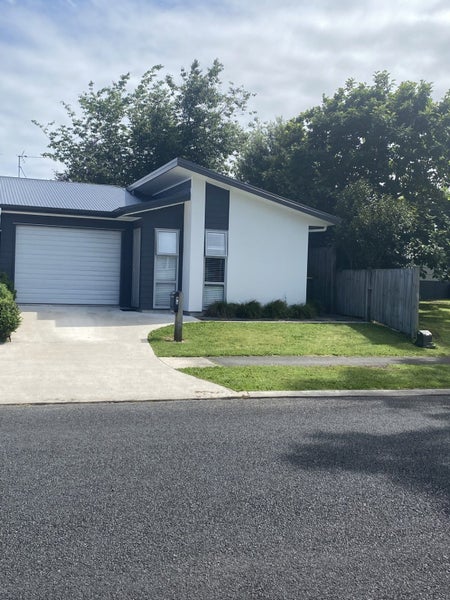 9A Challinor Street, Pukete, Hamilton - Carousel 1