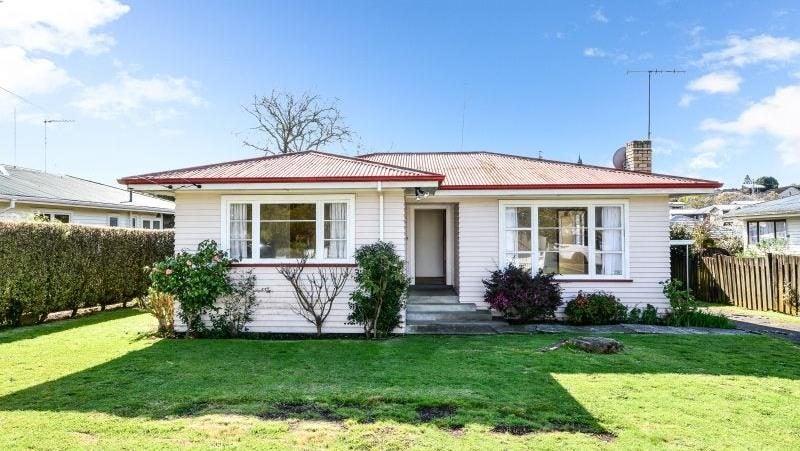 44 Mount View Road, Melville, Hamilton - Carousel 1