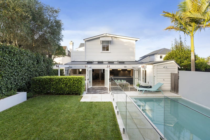 17 Mamie Street, Remuera, Auckland - Carousel 2