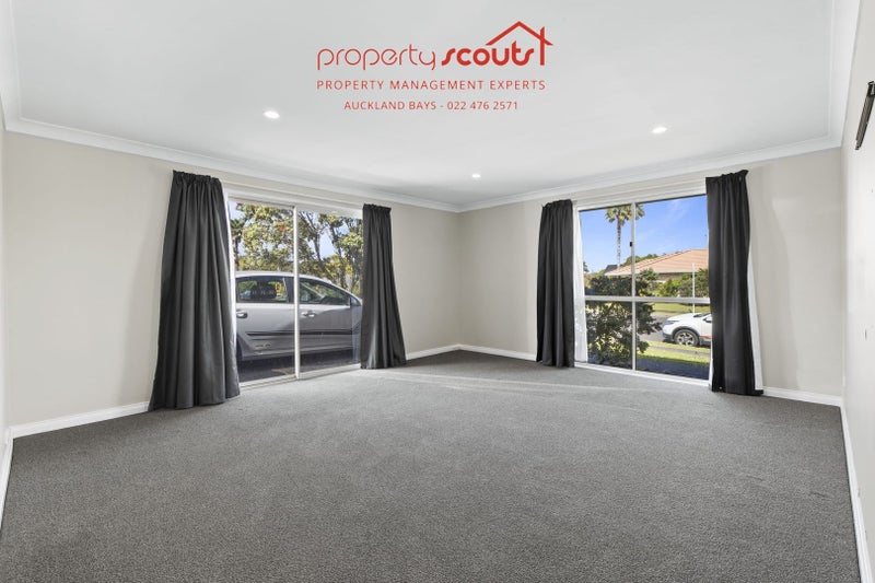 4 Bluestone Rise, Rosedale, Auckland - Carousel 2