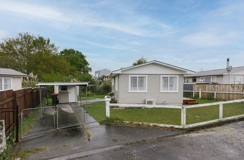 43 Owen St, Bunnythorpe, Palmerston North - Carousel 13