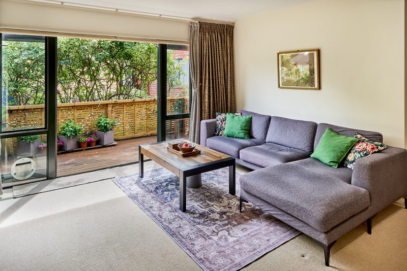 7 Futuna Close, Karori, Wellington - Carousel 2