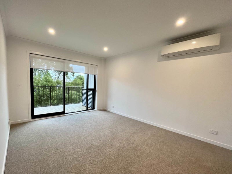 205/5 Tobruk Road, Panmure, Auckland - Carousel 2