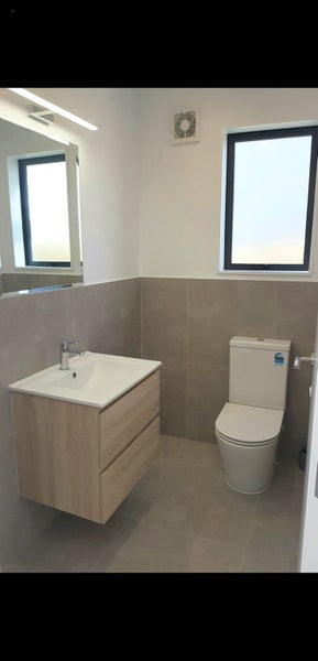 4A Anne McLean Drive, Bayview, Auckland - Carousel 14