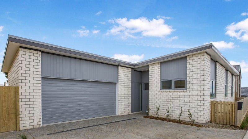 62 Scenic Rise, Rototuna North, Hamilton - Carousel 1