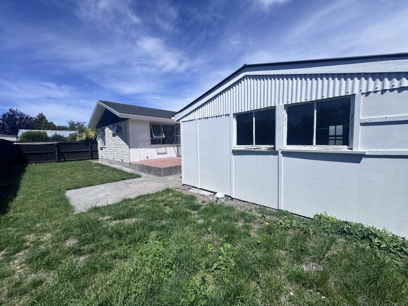 32 Dunbarton Street, Redwood, Christchurch - Carousel 21