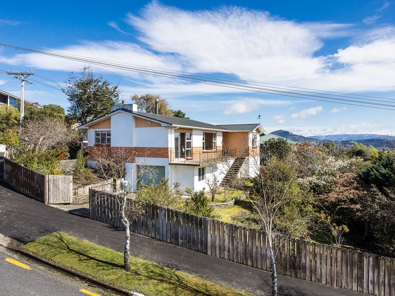 40 Bell Crescent, Concord, Dunedin - Carousel 1
