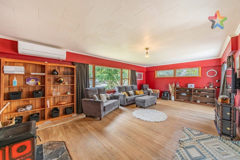 5 Wood Street, Wainuiomata, Lower Hutt - Carousel 2