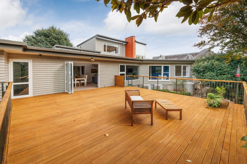 221B Victoria Avenue, Hokowhitu, Palmerston North - Carousel 2