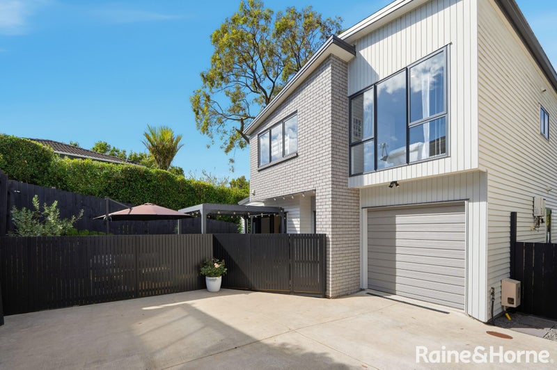 19B Standage Lane, Kelston, Auckland - Carousel 1