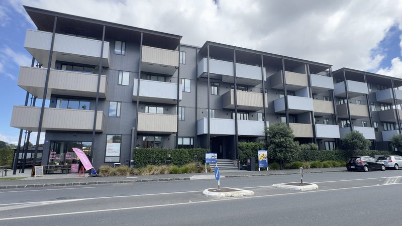 208/1 Kimiora Street, Three Kings, Auckland - Carousel 18