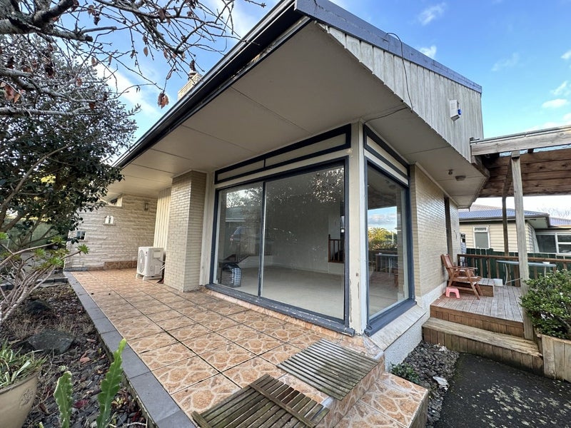 13 THE BOULEVARD, Sunnyhills, Auckland - Carousel 2