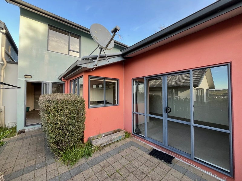 6B Atamira Close, Churton Park, Wellington - Carousel 2