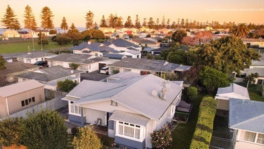 2 Todd Street, Napier South, Napier - Carousel 1