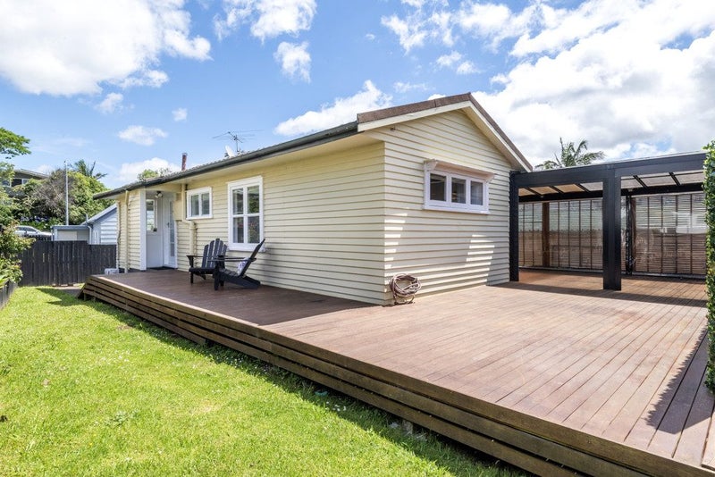 1/49 Gibraltar Street, Howick, Auckland - Carousel 2