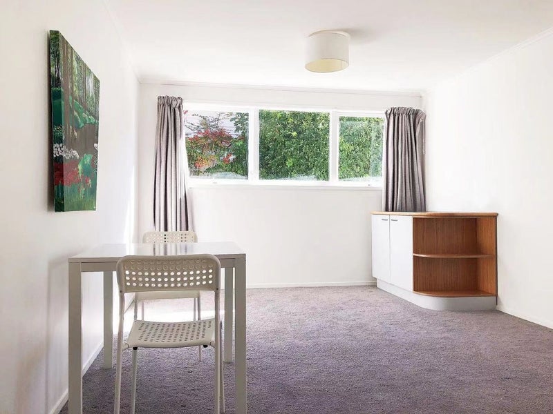 28 Northumberland Avenue, Belmont, Auckland - Carousel 2